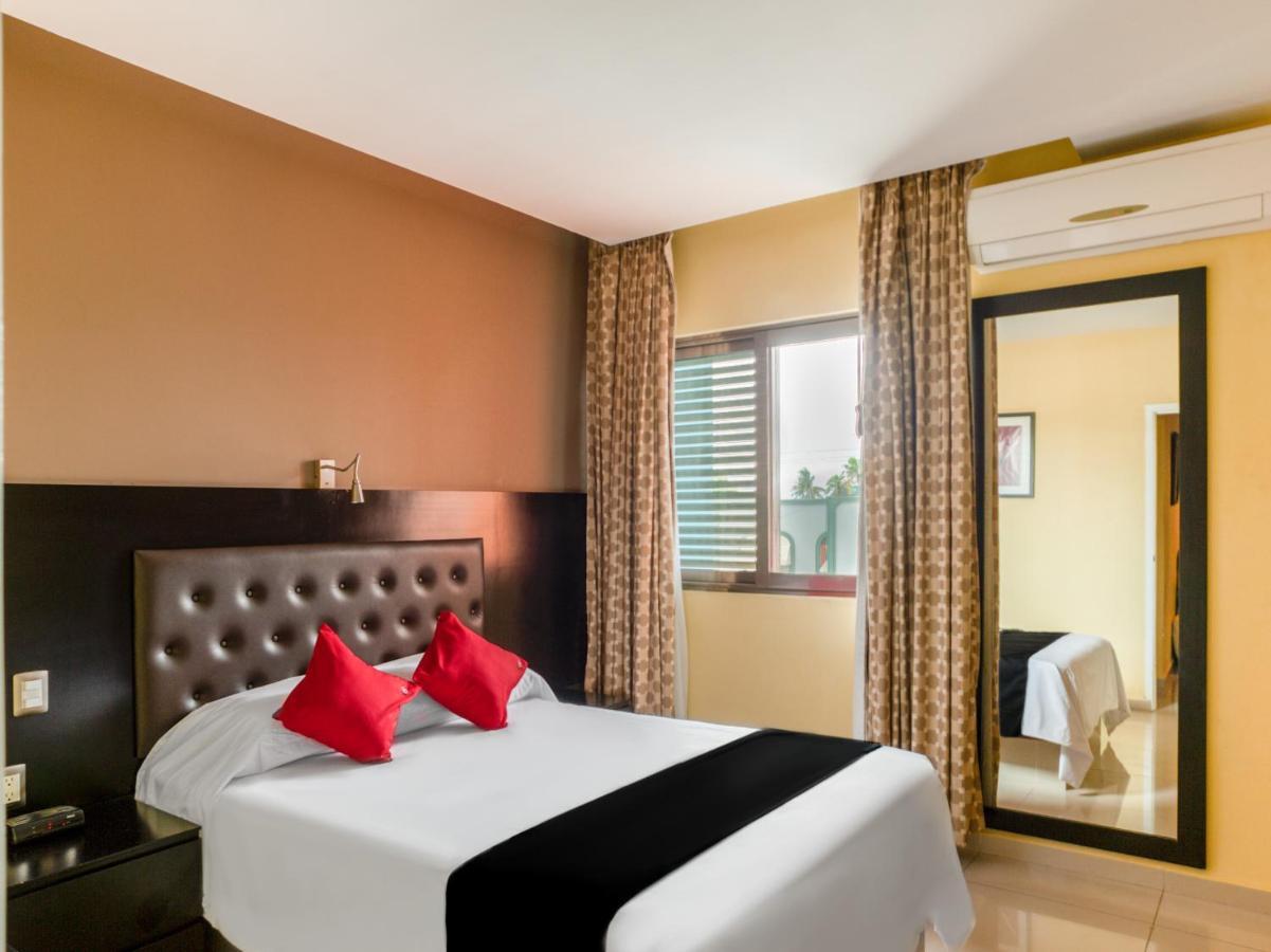 Veracruz Suites Hotel Eksteriør billede